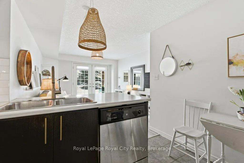 Photo 11 of Unit 104, 35 Mountford Drive, Guelph, Grange Road — HOMEH