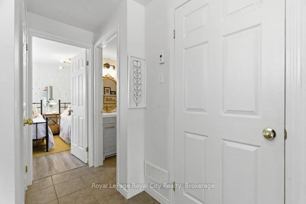 Photo 14 of Unit 104, 35 Mountford Drive, Guelph, Grange Road — HOMEH