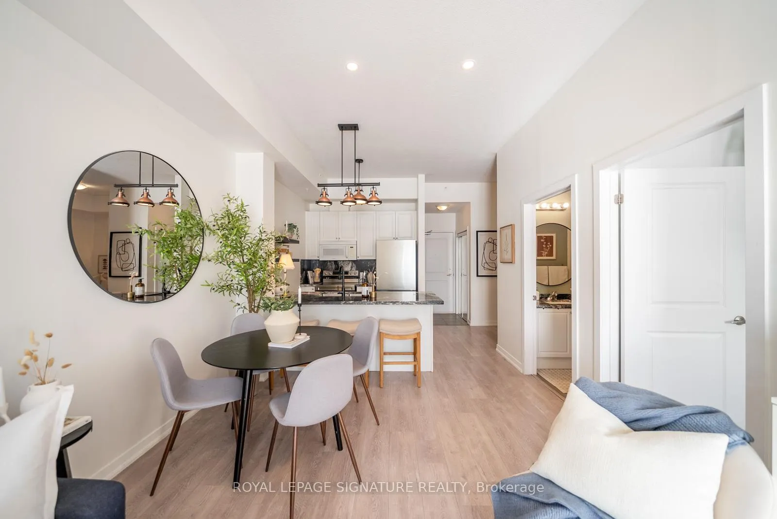 Photo 7 of Unit 431, 5010 Corporate Drive, Burlington, Uptown — HOMEH