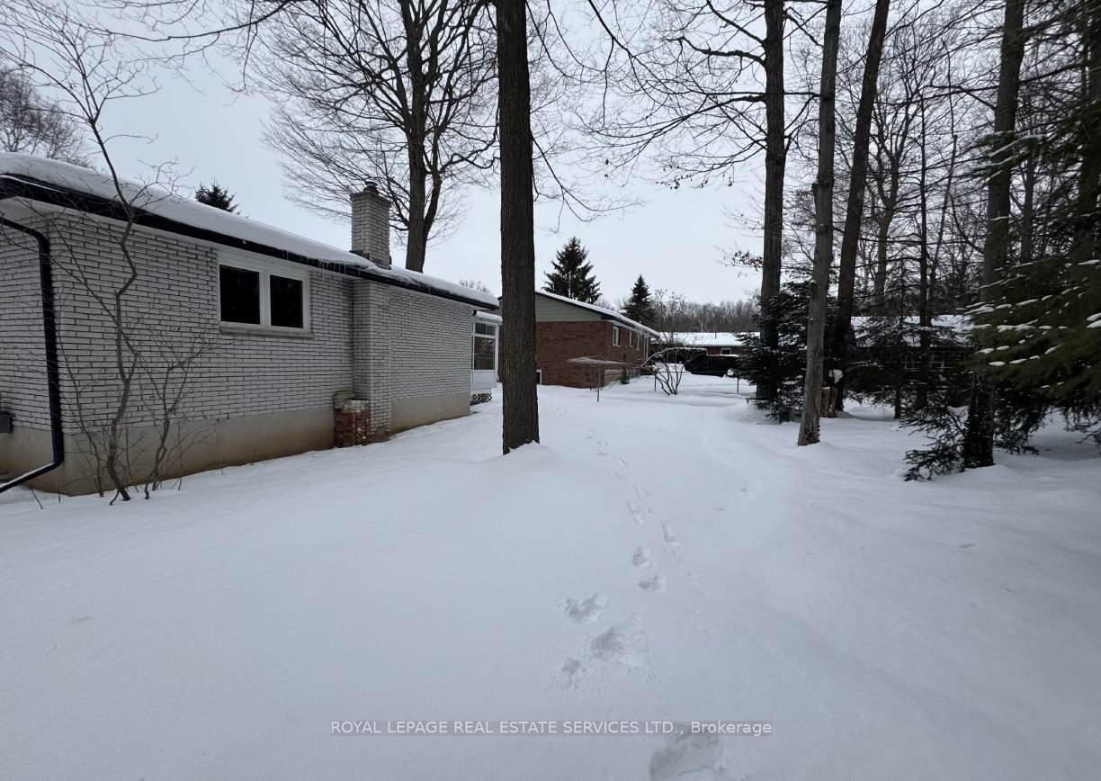 Photo 5 of 7 Parklane Crescent, Meaford — HOMEH
