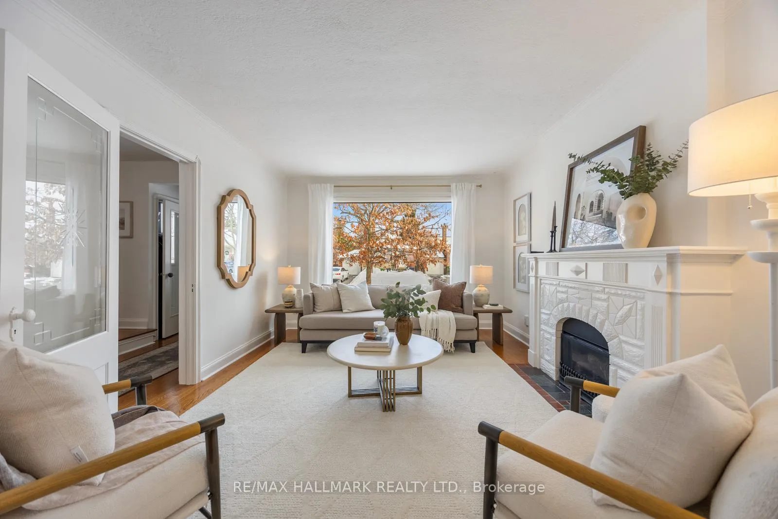 Photo 5 of 18 Elmview Drive, Scarborough, Birchcliffe-Cliffside — HOMEH