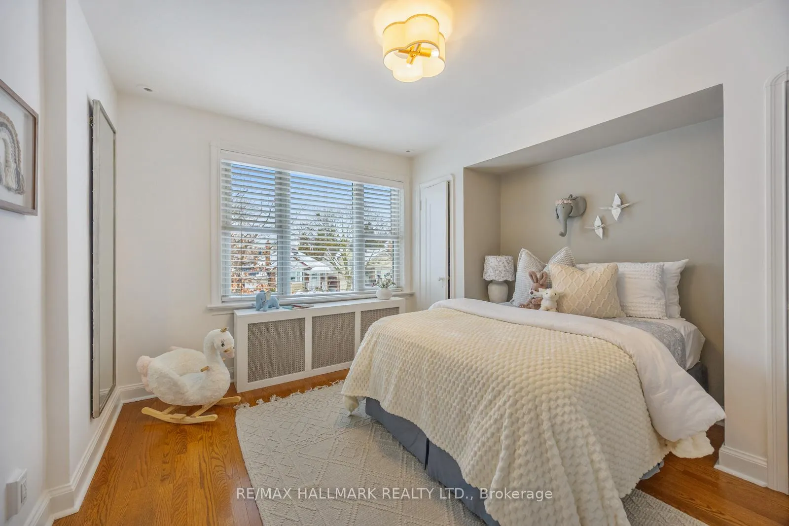 Photo 29 of 18 Elmview Drive, Scarborough, Birchcliffe-Cliffside — HOMEH