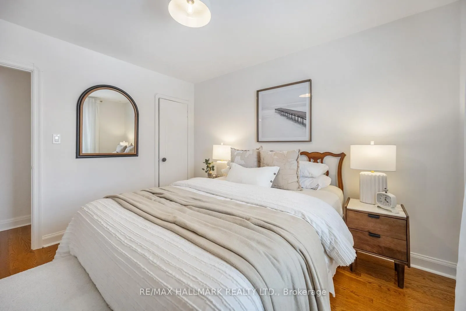 Photo 33 of 18 Elmview Drive, Scarborough, Birchcliffe-Cliffside — HOMEH