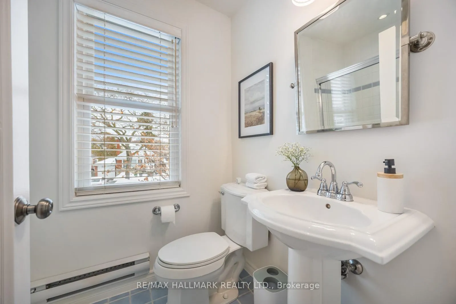 Photo 36 of 18 Elmview Drive, Scarborough, Birchcliffe-Cliffside — HOMEH