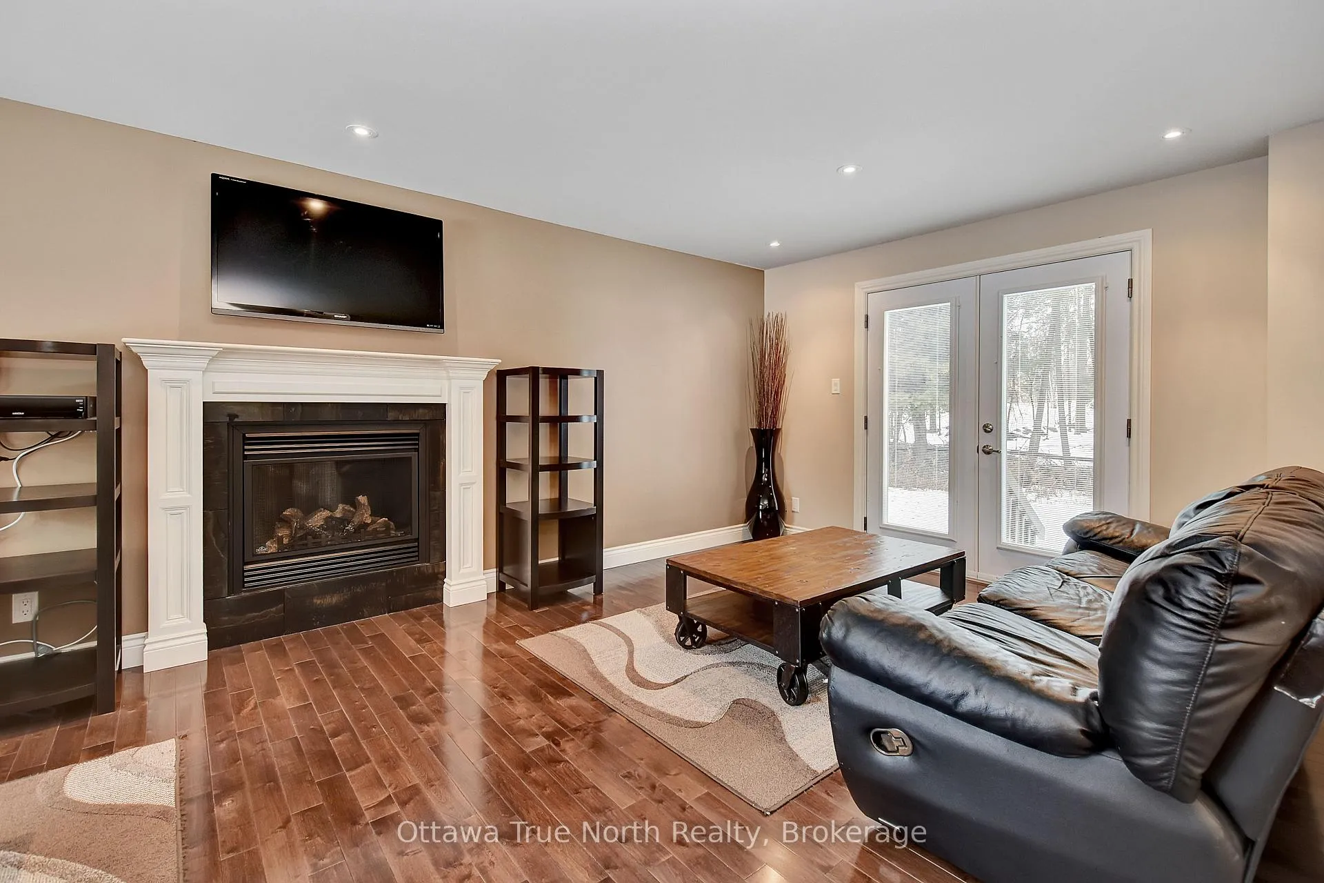 Photo 8 of 540 May Dean Drive, Ottawa, Fitzroy — HOMEH