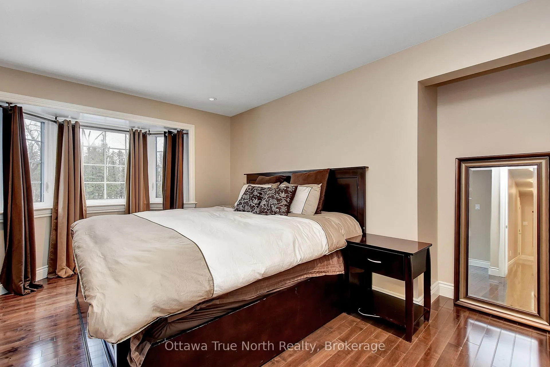 Photo 21 of 540 May Dean Drive, Ottawa, Fitzroy — HOMEH