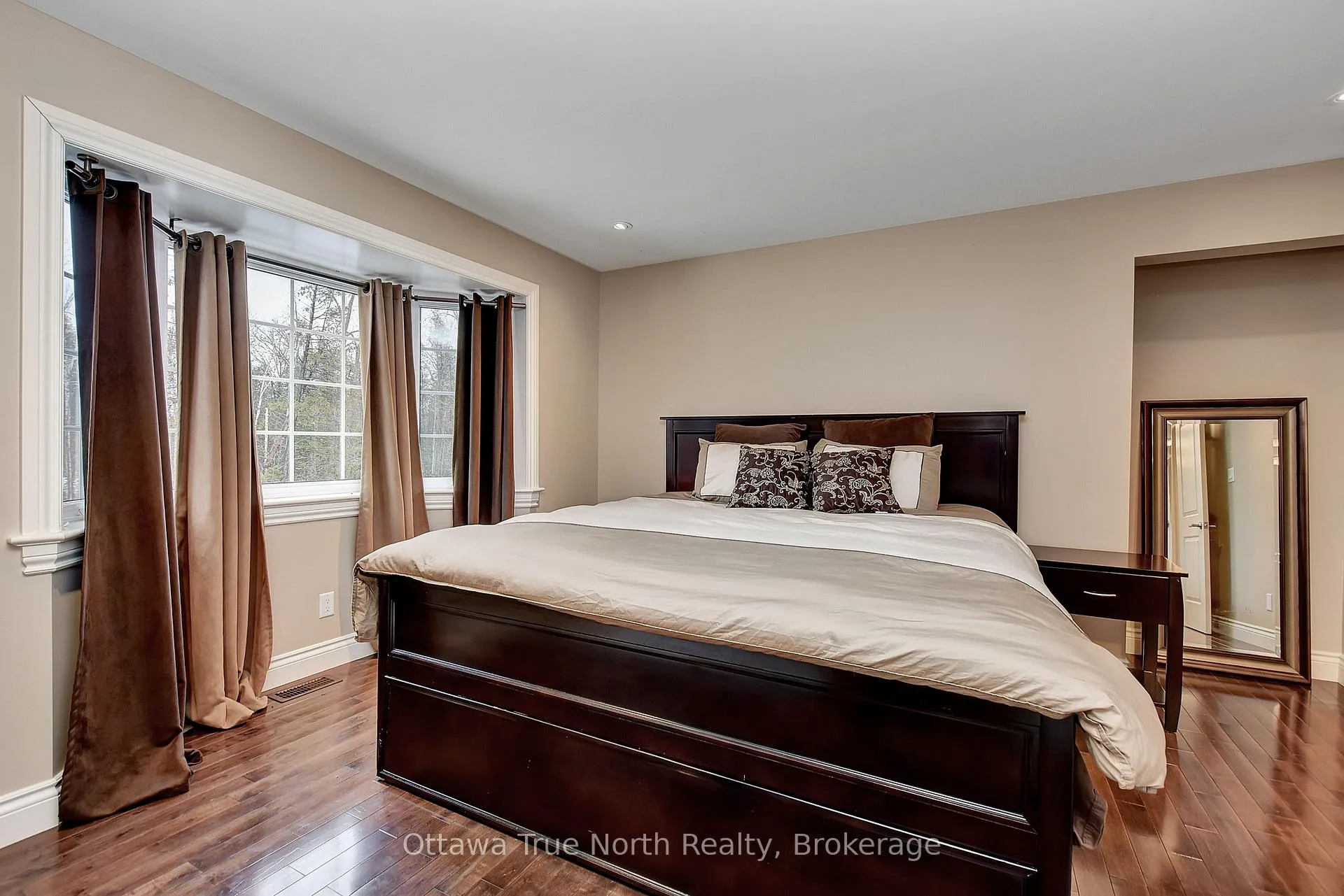 Photo 24 of 540 May Dean Drive, Ottawa, Fitzroy — HOMEH