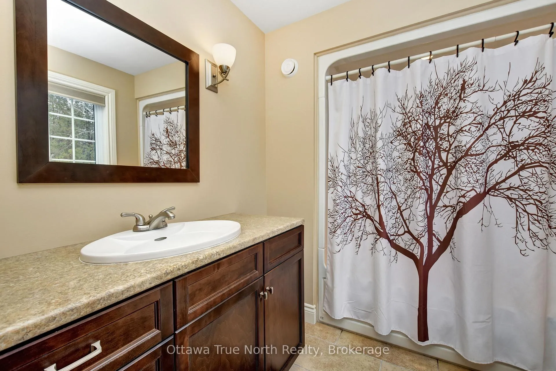 Photo 26 of 540 May Dean Drive, Ottawa, Fitzroy — HOMEH