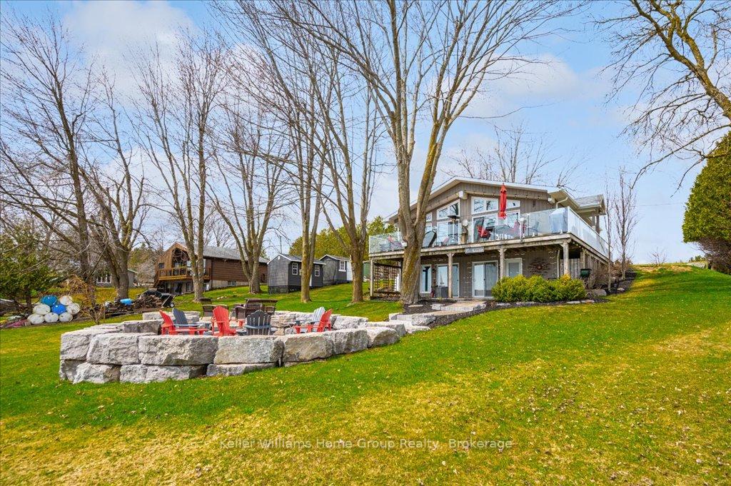 Photo 2 of 513 N Five Road, Mapleton, Rural Mapleton — HOMEH