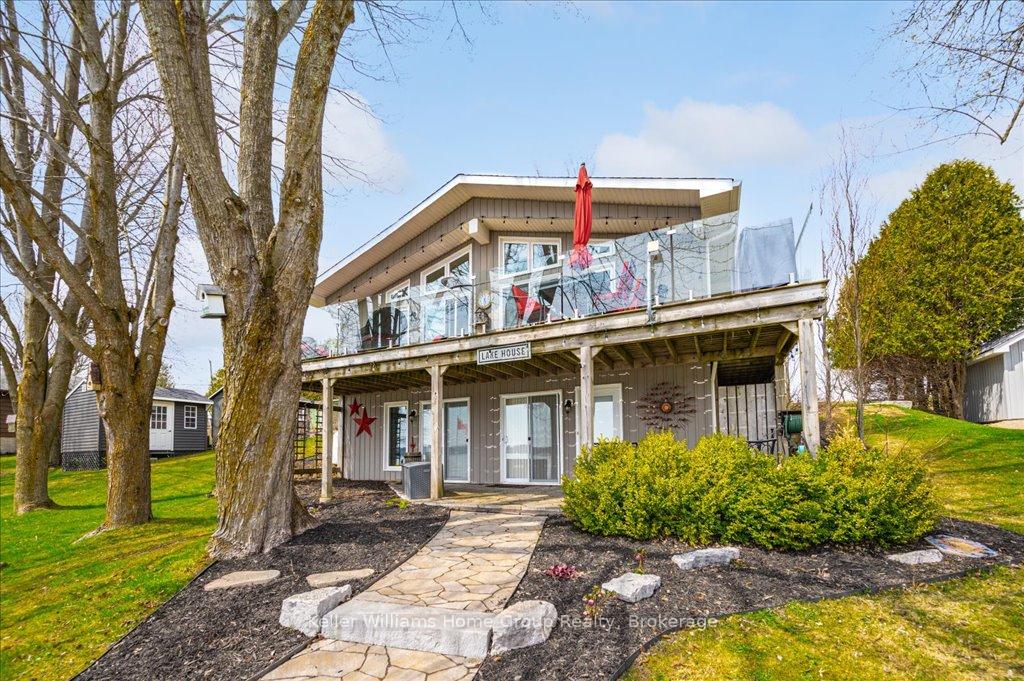 Photo 4 of 513 N Five Road, Mapleton, Rural Mapleton — HOMEH