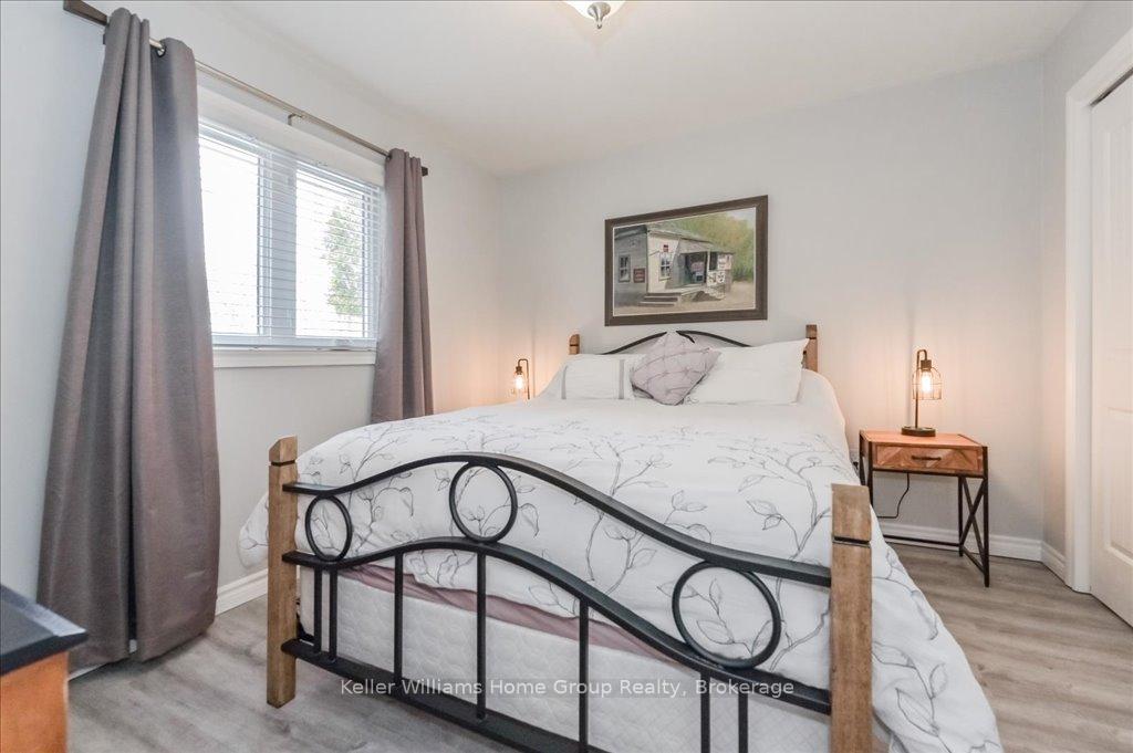 Photo 19 of 513 N Five Road, Mapleton, Rural Mapleton — HOMEH