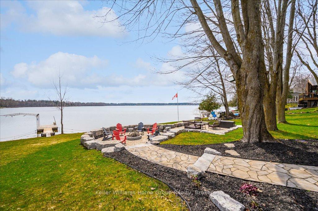 Photo 40 of 513 N Five Road, Mapleton, Rural Mapleton — HOMEH