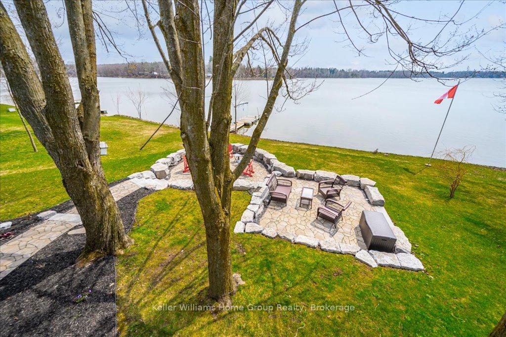 Photo 43 of 513 N Five Road, Mapleton, Rural Mapleton — HOMEH