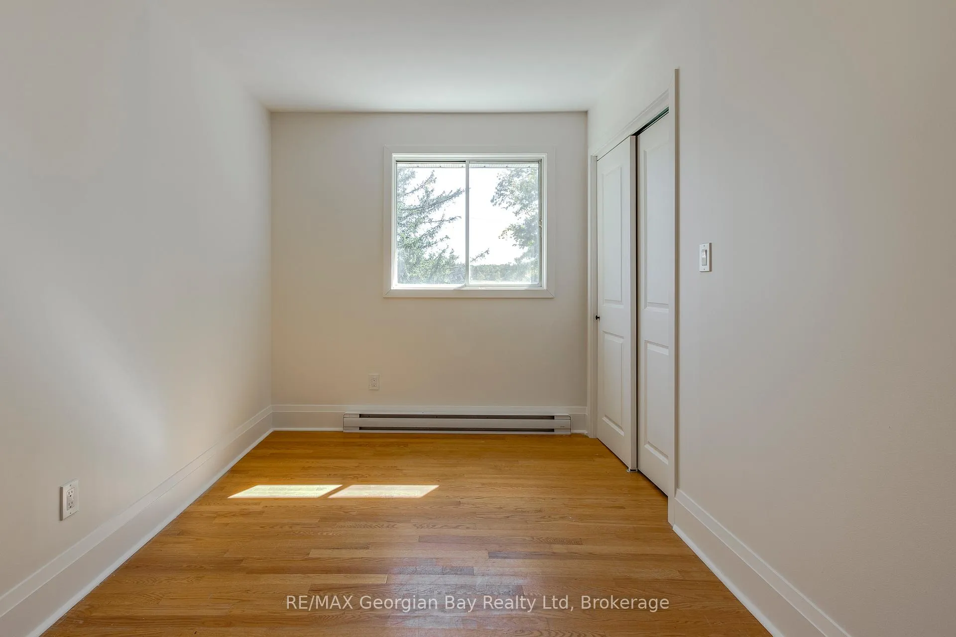 Photo 18 of 260 Concession 12 Street E, Tiny, Rural Tiny — HOMEH