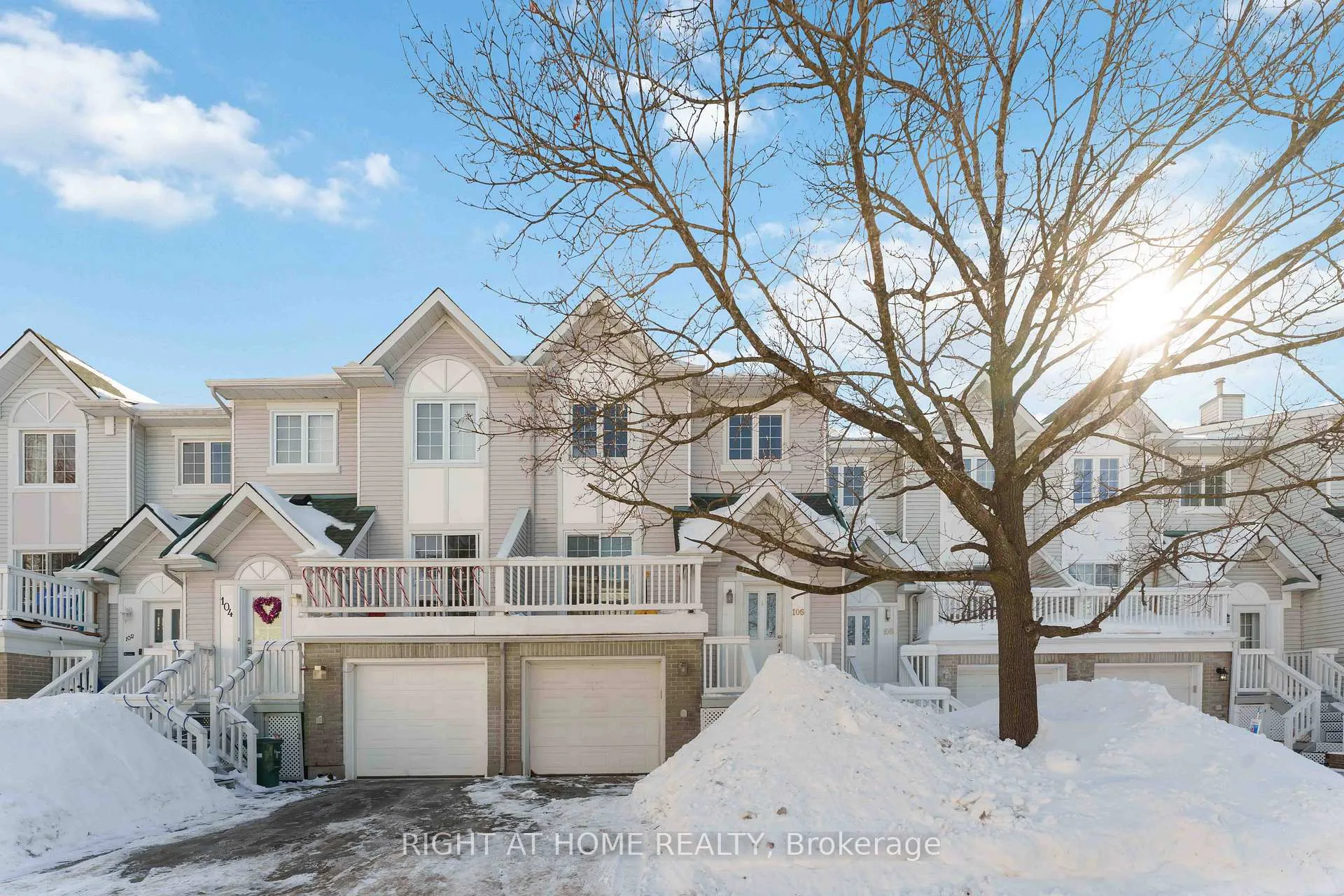 Photo 1 of Unit 86, 106 Castlegreen Private, Ottawa, Hunt Club Park/Greenboro — HOMEH