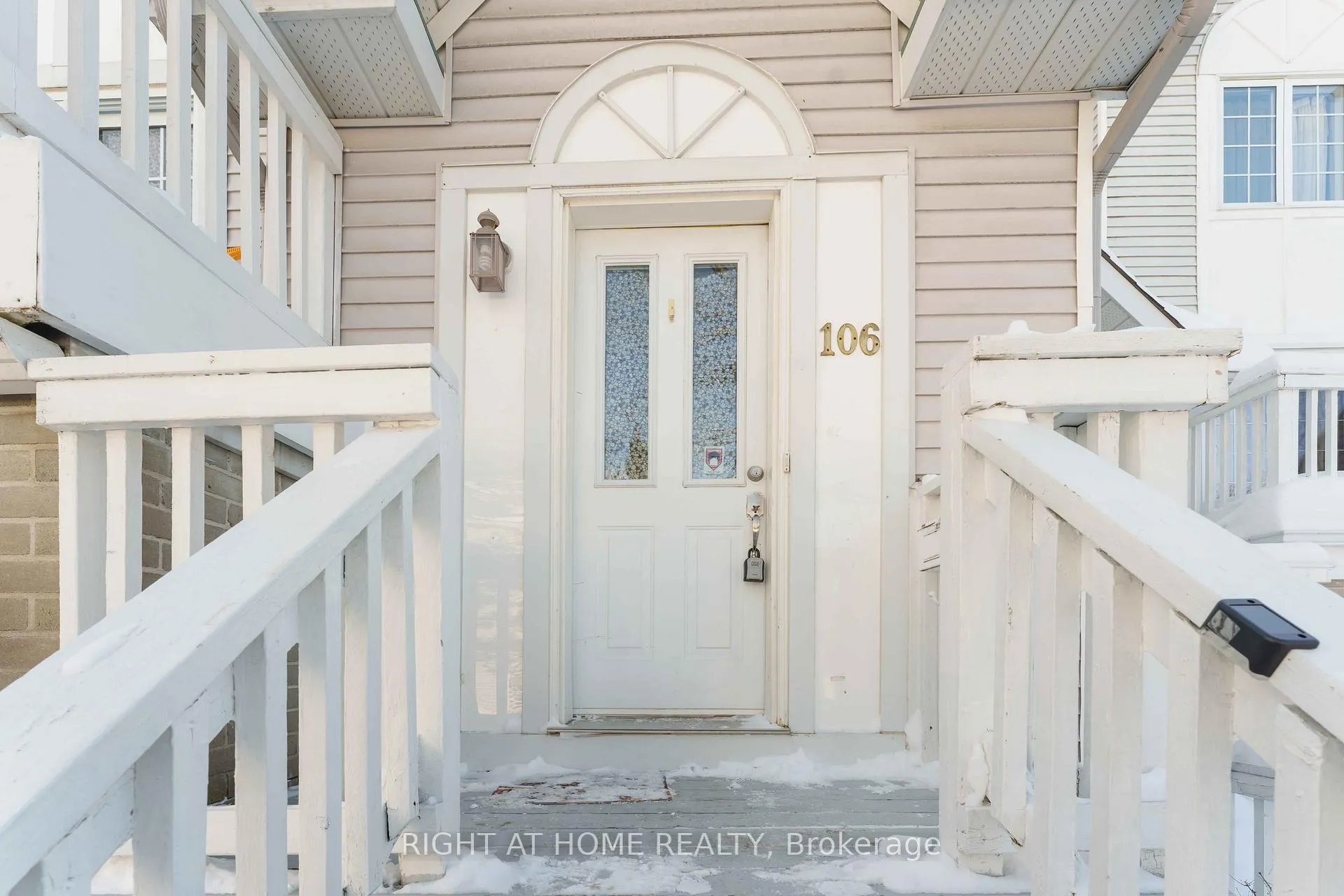 Photo 3 of Unit 86, 106 Castlegreen Private, Ottawa, Hunt Club Park/Greenboro — HOMEH
