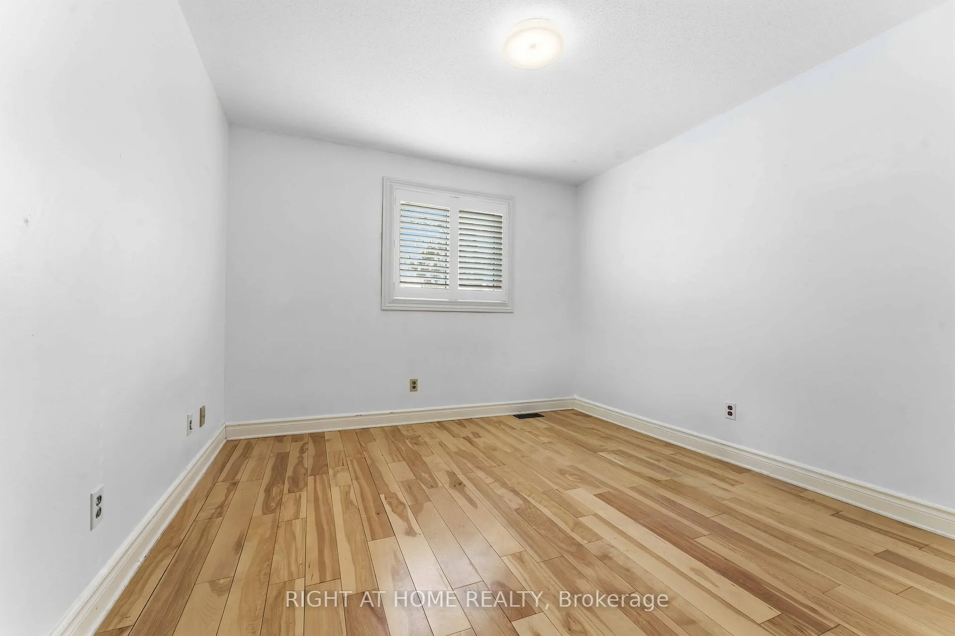 Photo 13 of Unit 86, 106 Castlegreen Private, Ottawa, Hunt Club Park/Greenboro — HOMEH