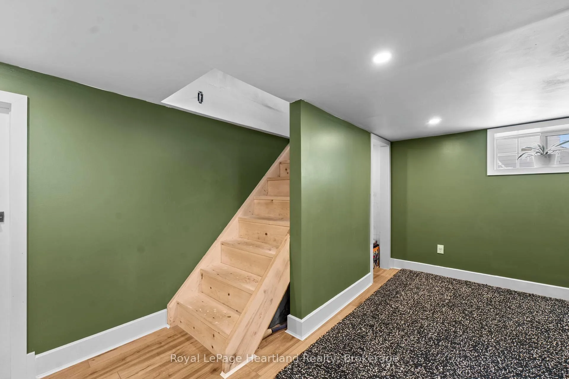 Photo 32 of 108 Albert Street, Central Huron, Clinton — HOMEH
