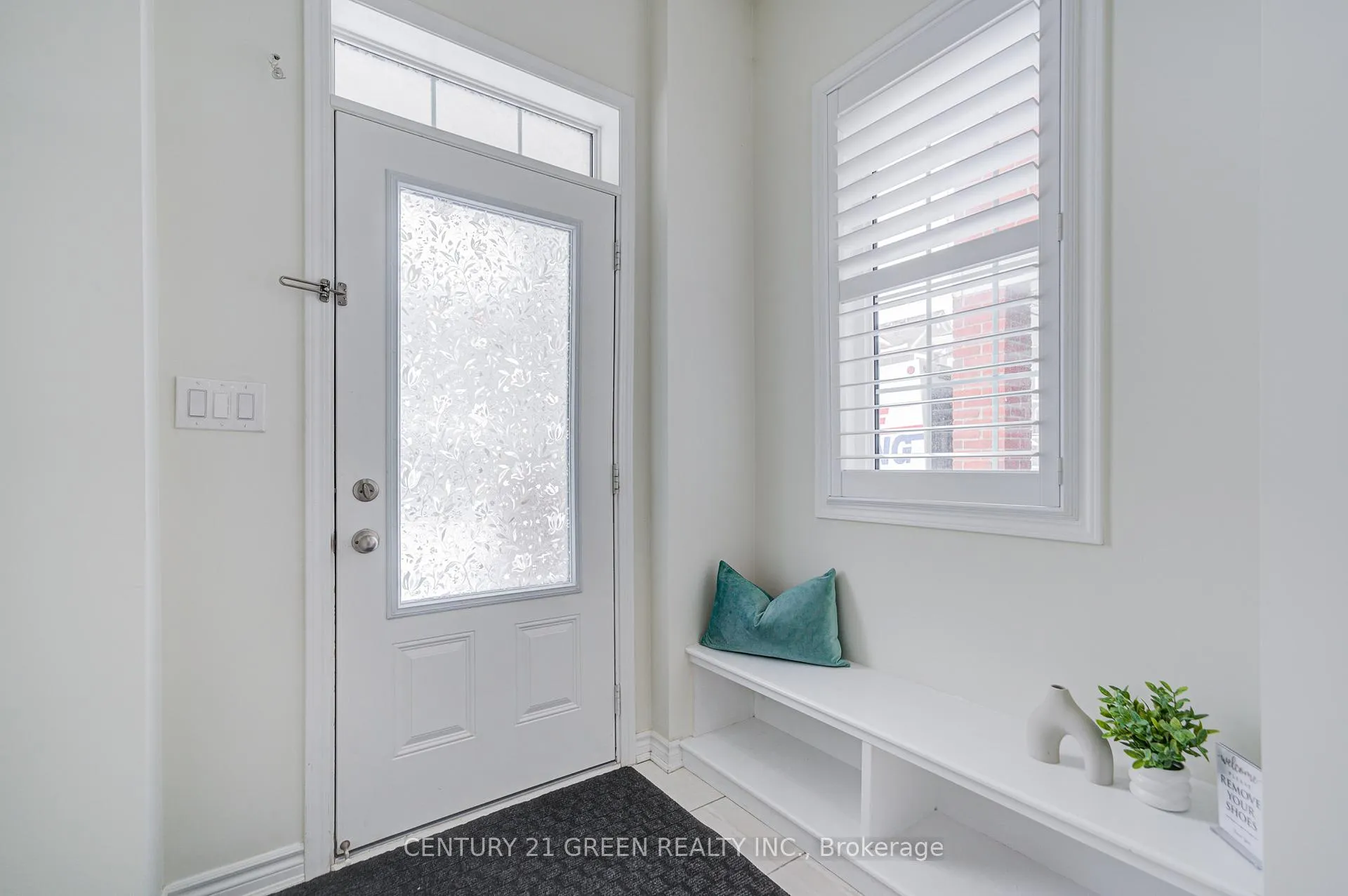 Photo 6 of 17 Windflower Way, Whitby, Rural Whitby — HOMEH