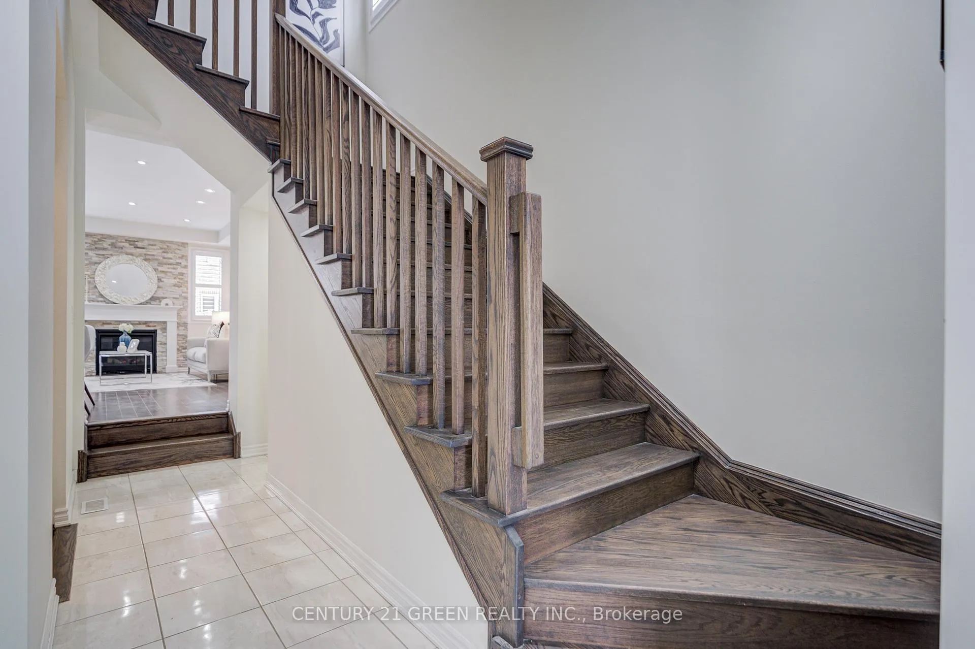 Photo 11 of 17 Windflower Way, Whitby, Rural Whitby — HOMEH