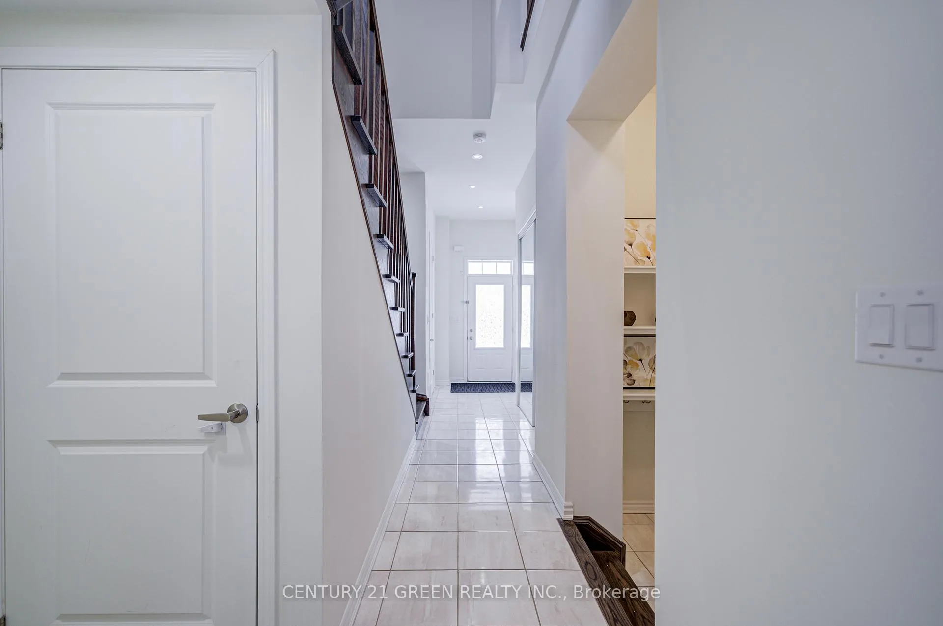 Photo 13 of 17 Windflower Way, Whitby, Rural Whitby — HOMEH