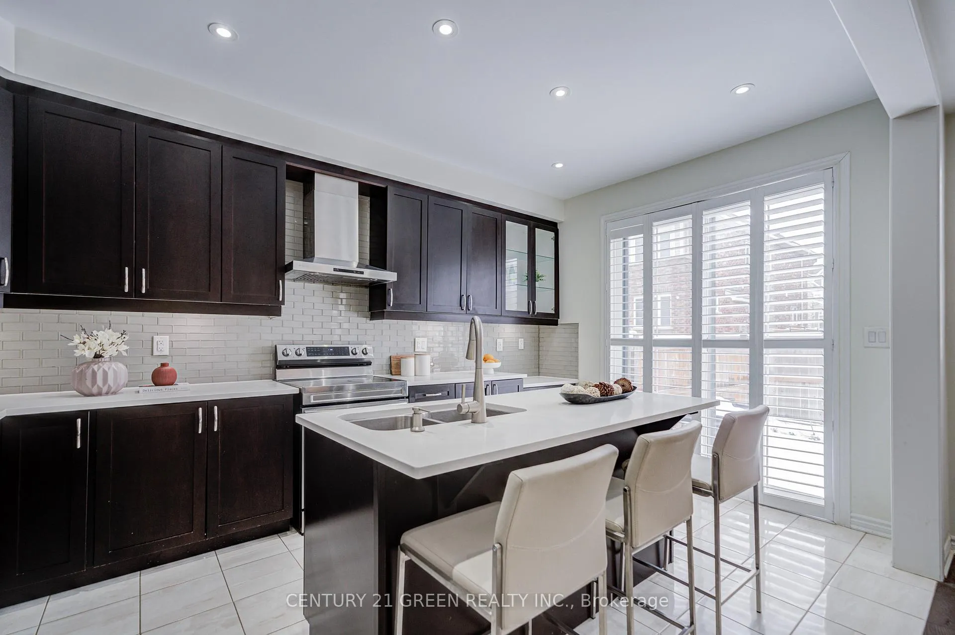 Photo 27 of 17 Windflower Way, Whitby, Rural Whitby — HOMEH