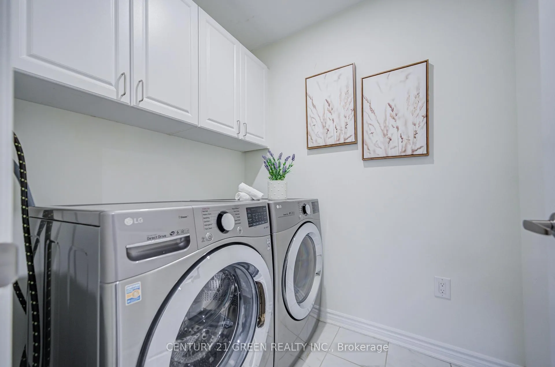Photo 33 of 17 Windflower Way, Whitby, Rural Whitby — HOMEH