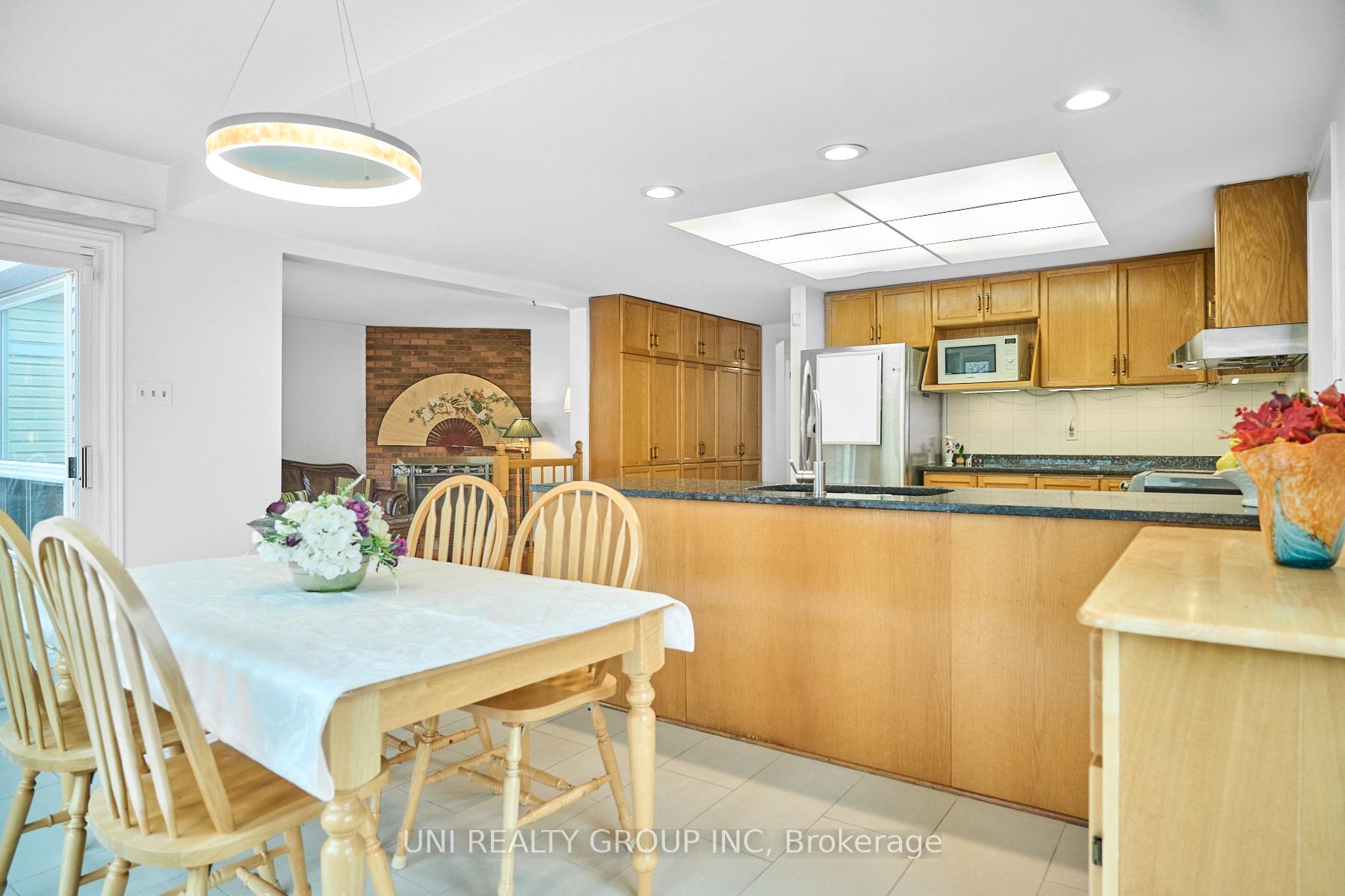 Photo 14 of 64 Bramblegrove Crescent, Ottawa, Hunt Club Park/Greenboro — HOMEH