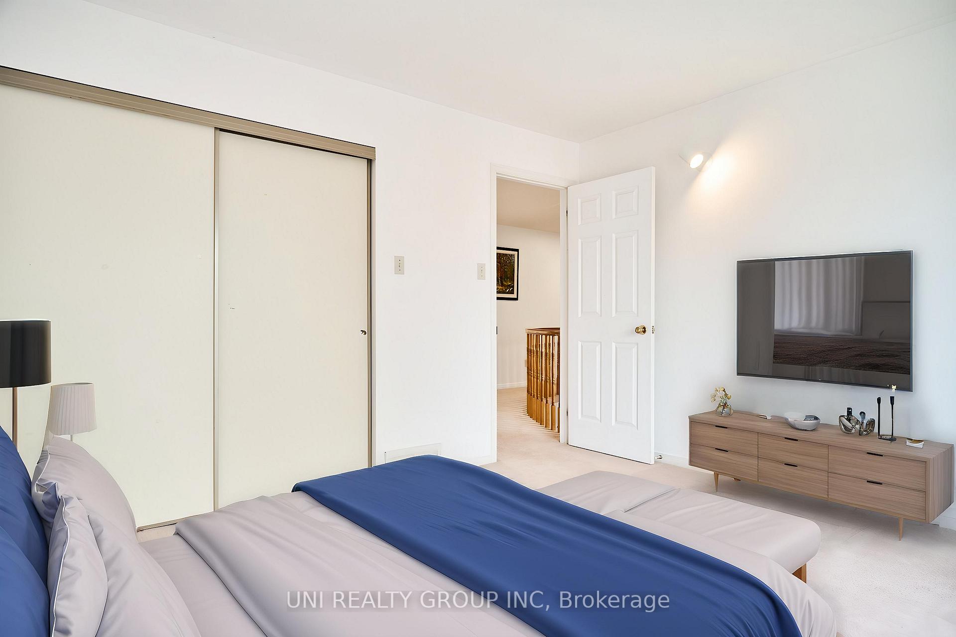 Photo 37 of 64 Bramblegrove Crescent, Ottawa, Hunt Club Park/Greenboro — HOMEH