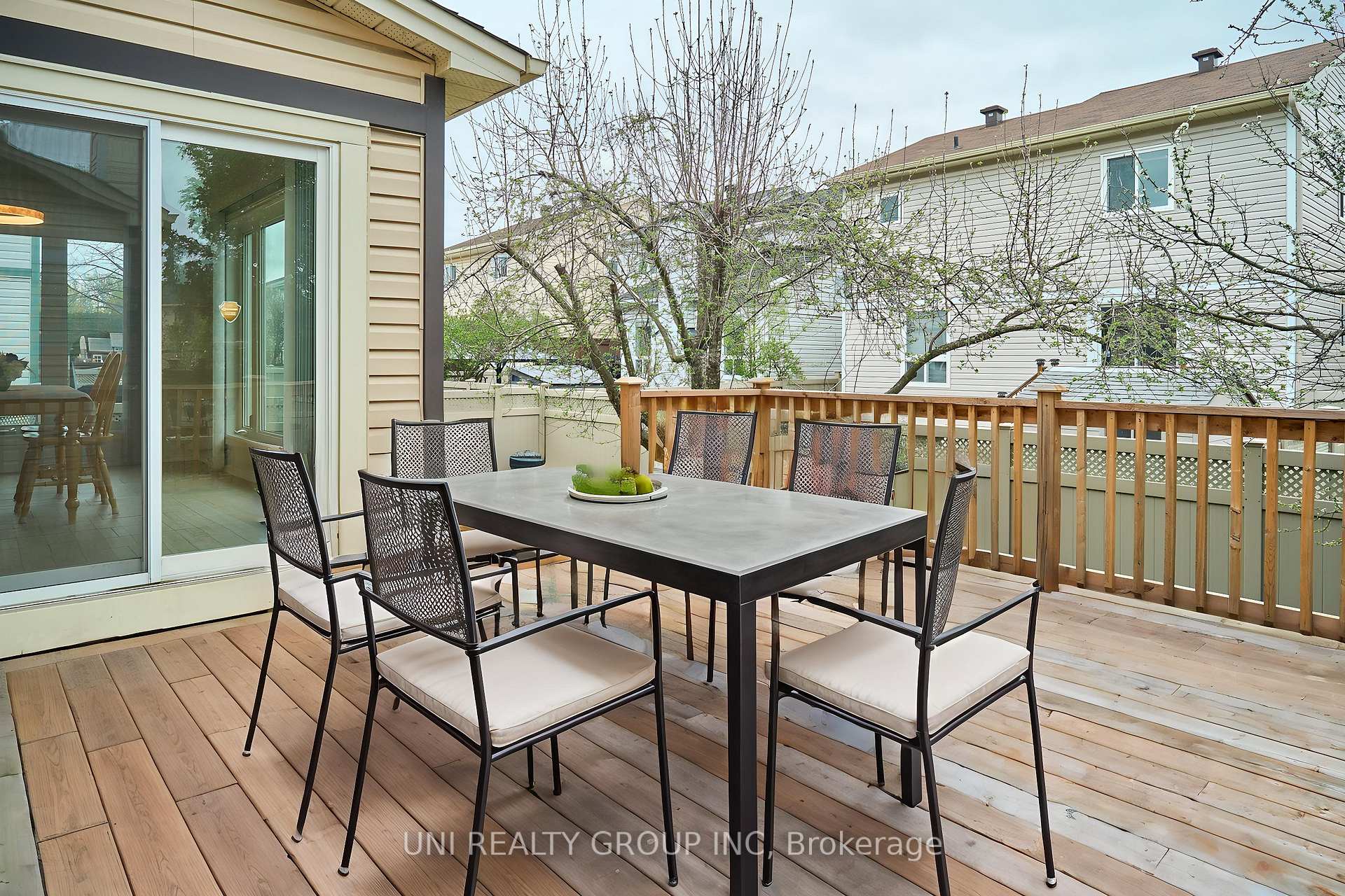Photo 45 of 64 Bramblegrove Crescent, Ottawa, Hunt Club Park/Greenboro — HOMEH