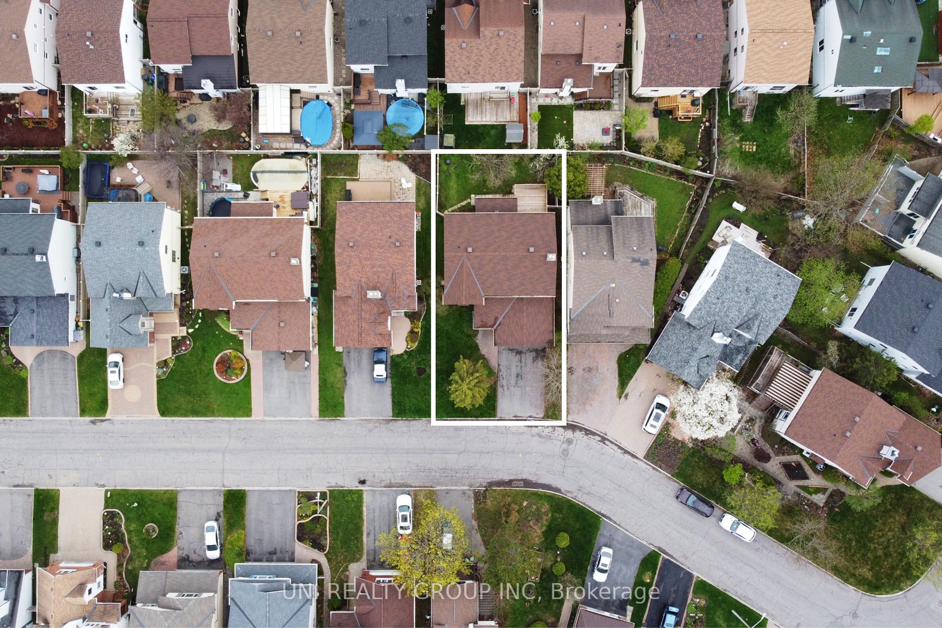 Photo 48 of 64 Bramblegrove Crescent, Ottawa, Hunt Club Park/Greenboro — HOMEH