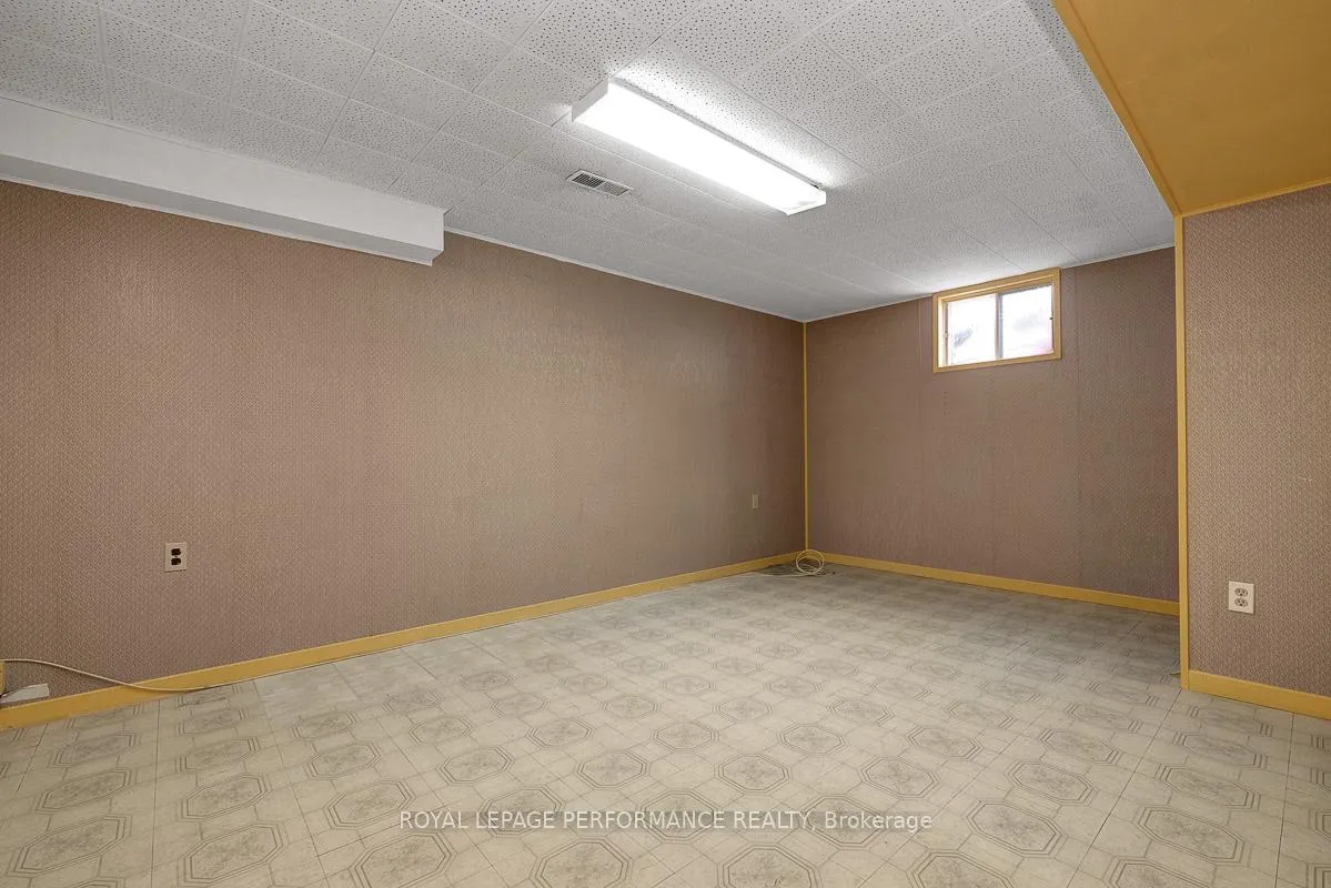 Photo 34 of 540 Alesther Street, Ottawa, Overbrook/Castle Heights — HOMEH