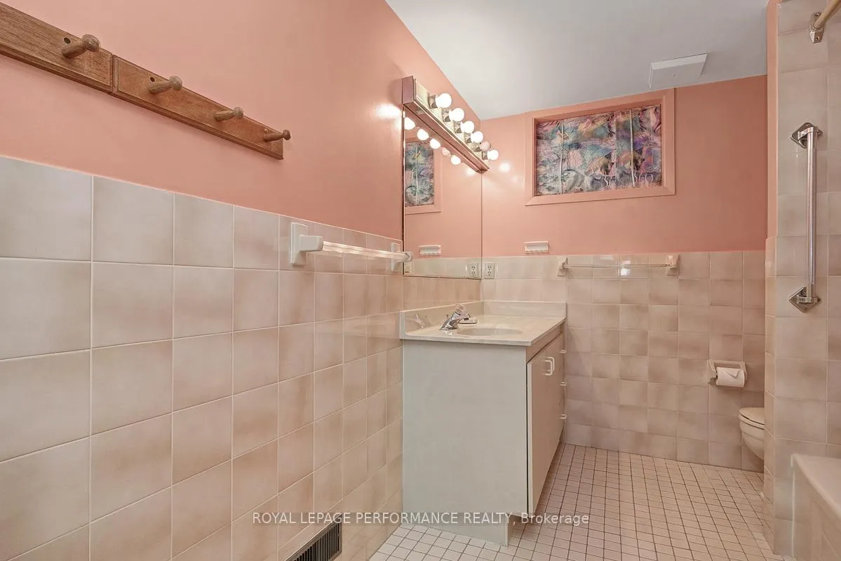 Photo 37 of 540 Alesther Street, Ottawa, Overbrook/Castle Heights — HOMEH