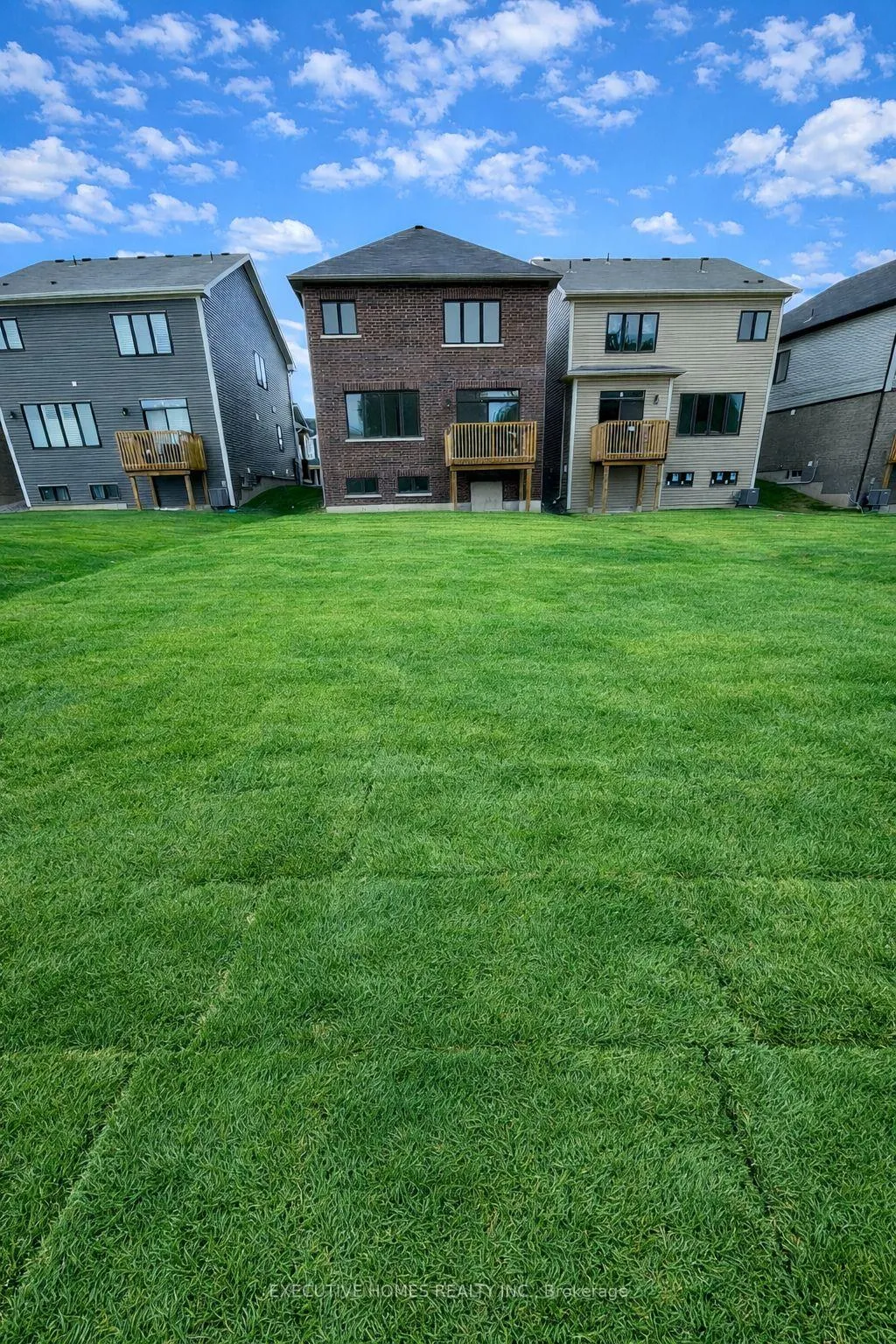 Photo 2 of 101 Anderson Road, Brantford, Empire — HOMEH