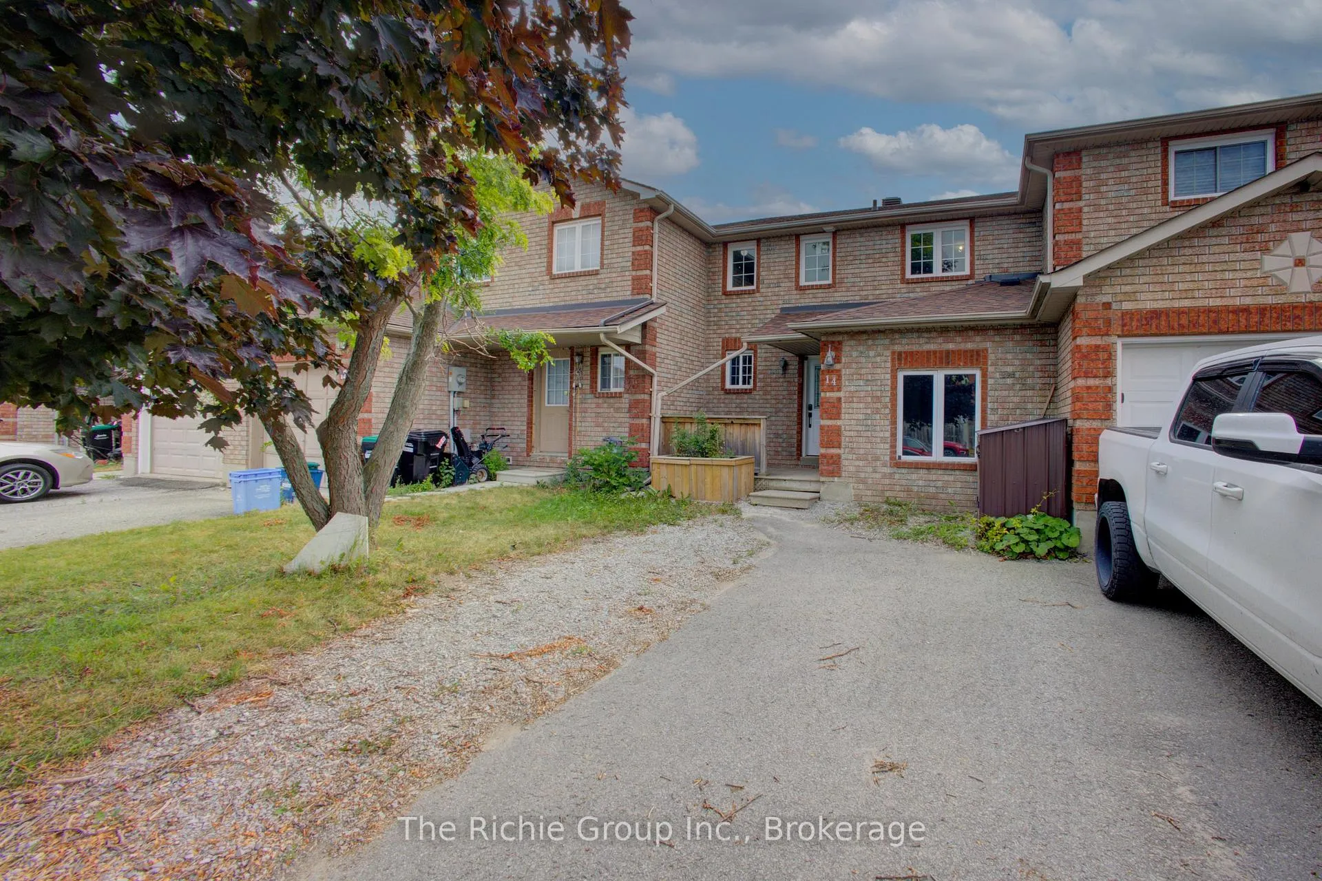 Photo 1 of 14 Tunbridge Road, Barrie, Georgian Drive — HOMEH