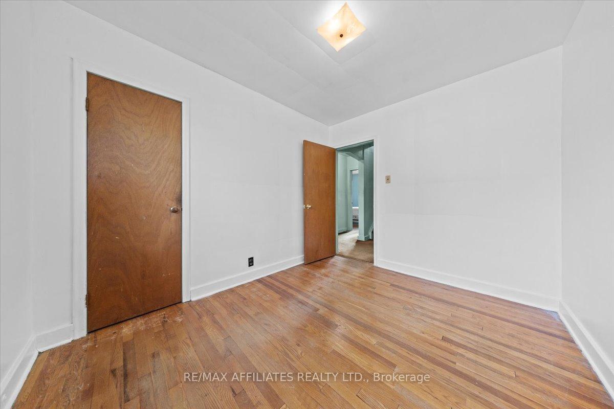 Photo 16 of 186 Norice Street, Ottawa, Meadowlands/Crestview — HOMEH