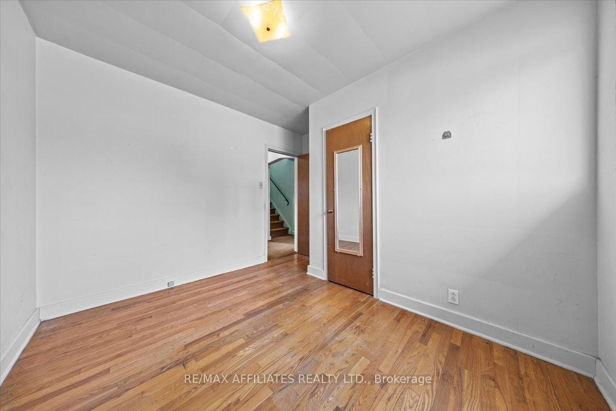 Photo 20 of 186 Norice Street, Ottawa, Meadowlands/Crestview — HOMEH