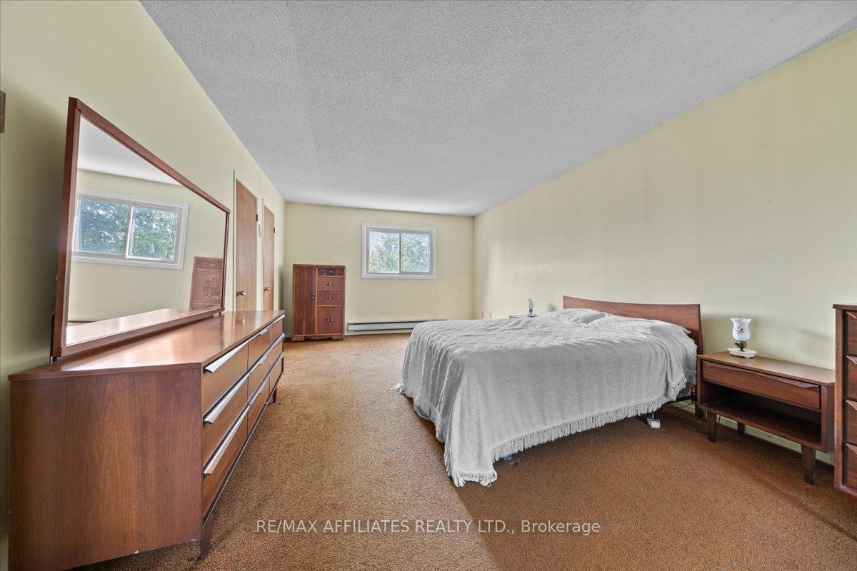 Photo 25 of 186 Norice Street, Ottawa, Meadowlands/Crestview — HOMEH