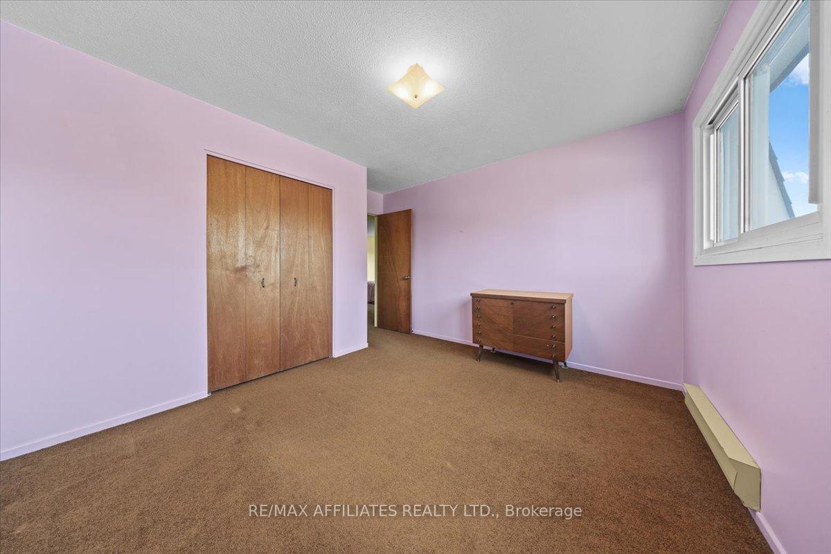 Photo 32 of 186 Norice Street, Ottawa, Meadowlands/Crestview — HOMEH