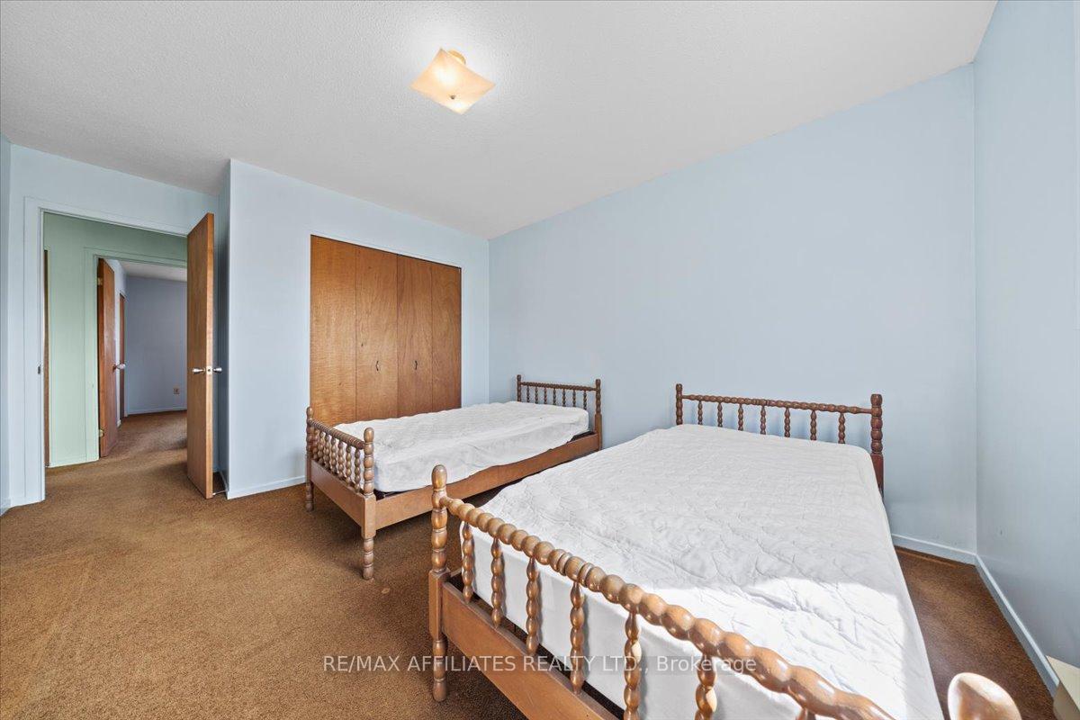 Photo 37 of 186 Norice Street, Ottawa, Meadowlands/Crestview — HOMEH