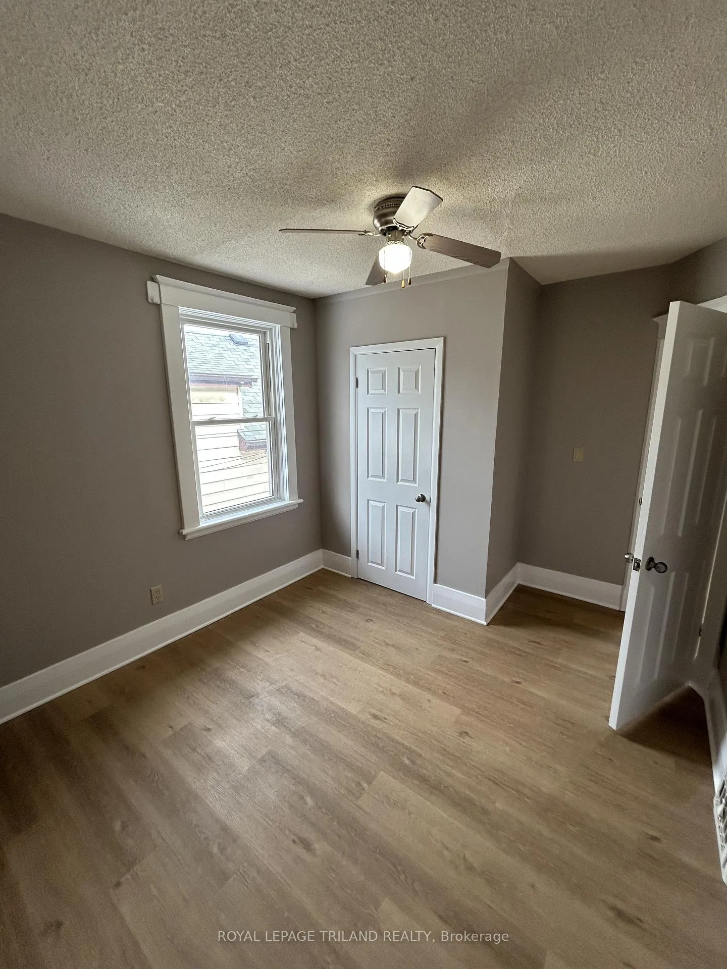 Photo 6 of Unit Upper, 7 MacKay Avenue, London, South E — HOMEH