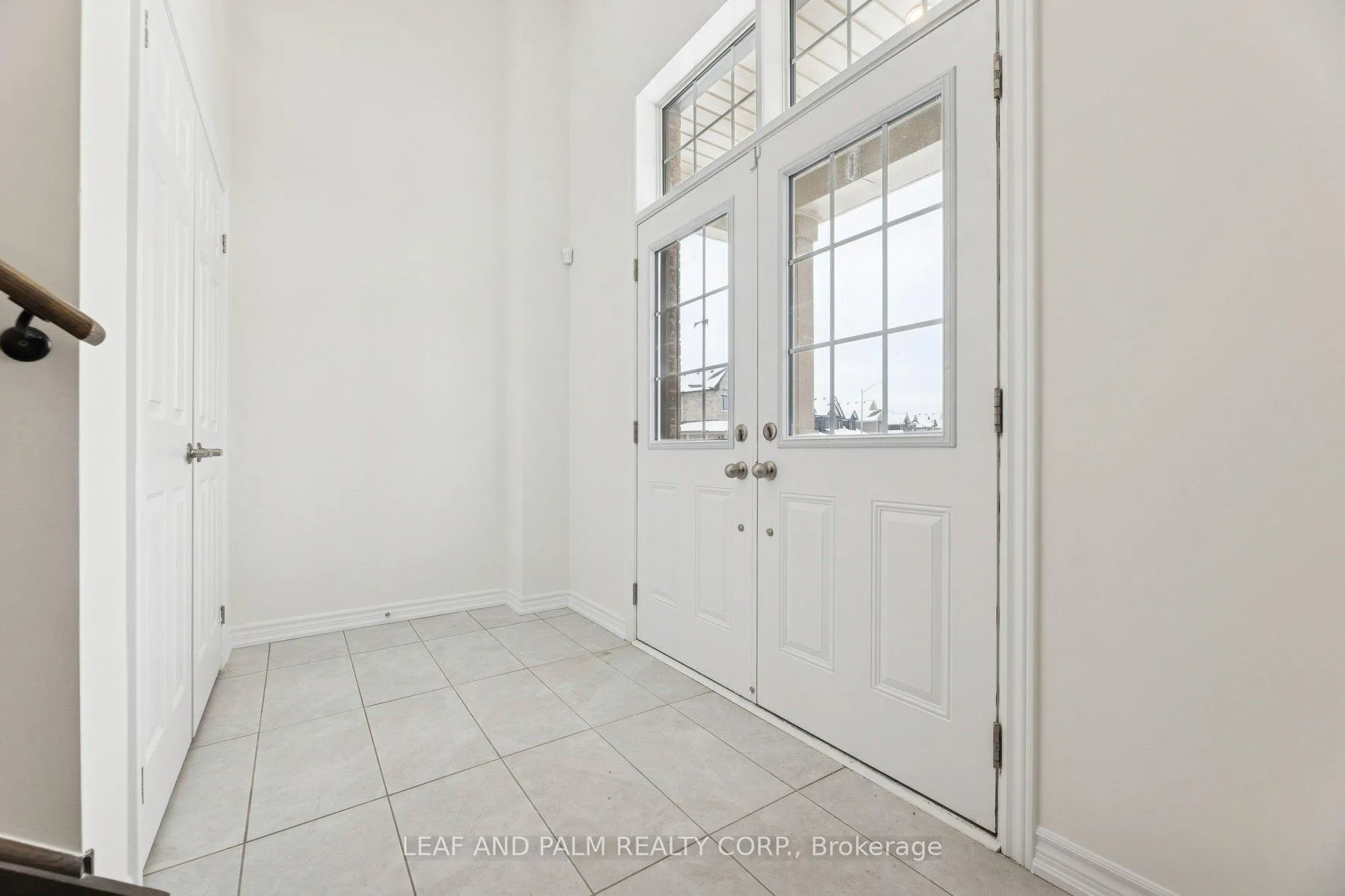 Photo 2 of 279 Northglen Boulevard, Clarington, Bowmanville — HOMEH