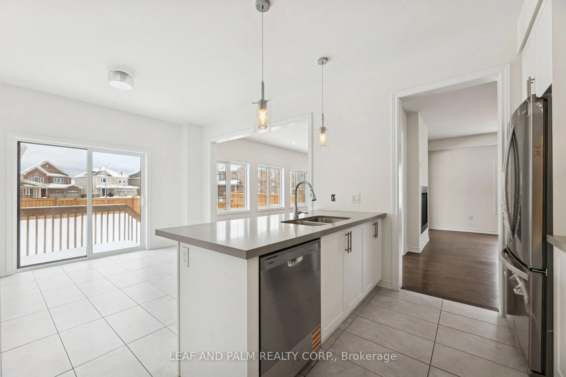 Photo 16 of 279 Northglen Boulevard, Clarington, Bowmanville — HOMEH