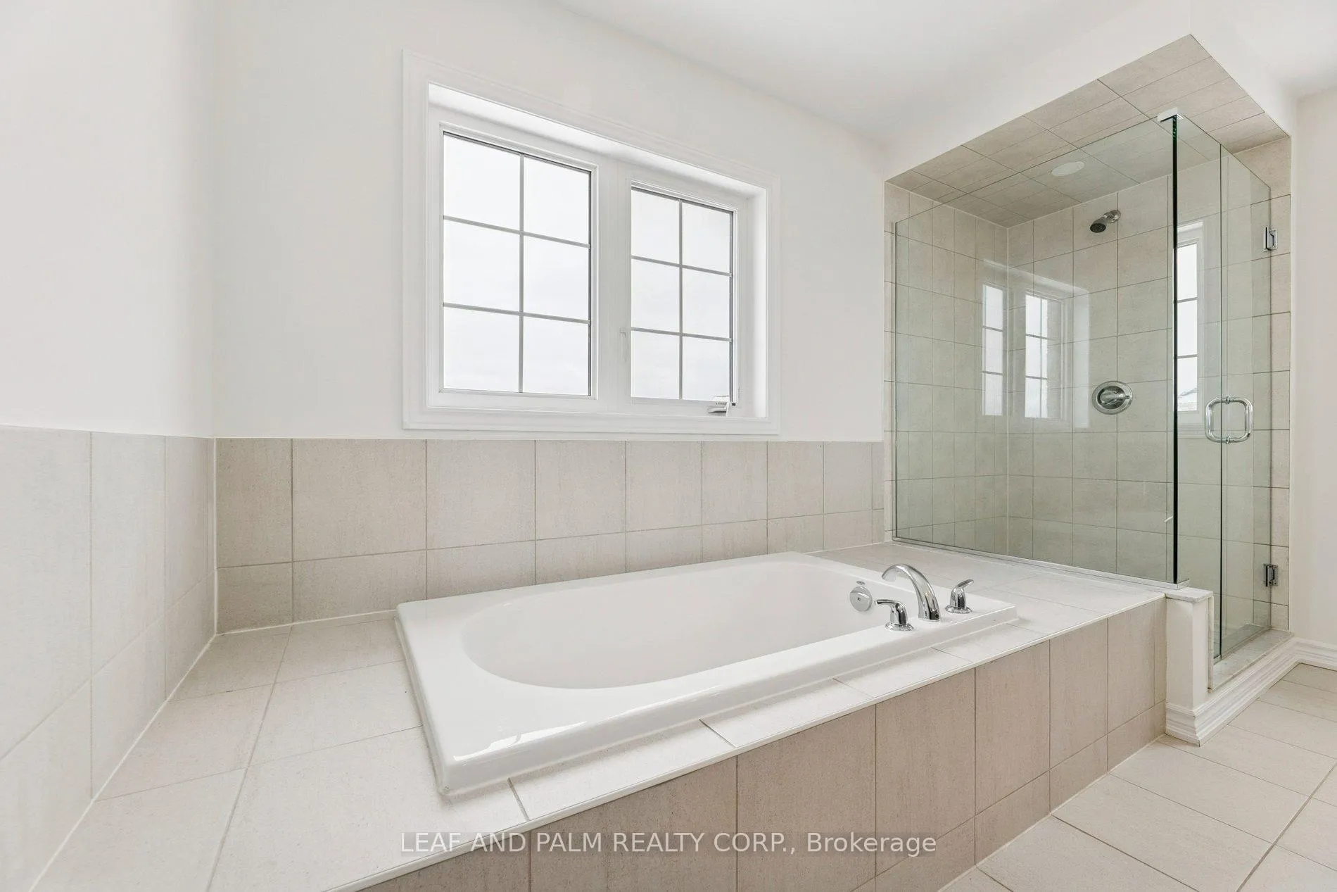 Photo 34 of 279 Northglen Boulevard, Clarington, Bowmanville — HOMEH