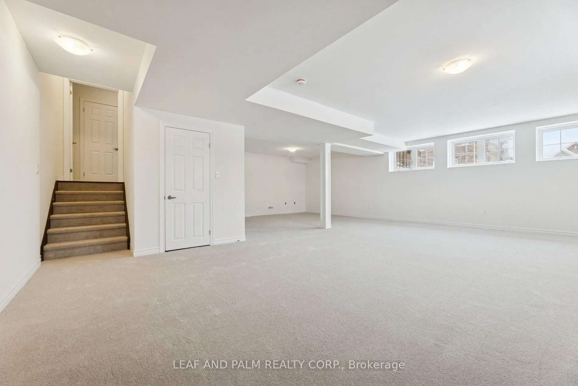 Photo 42 of 279 Northglen Boulevard, Clarington, Bowmanville — HOMEH