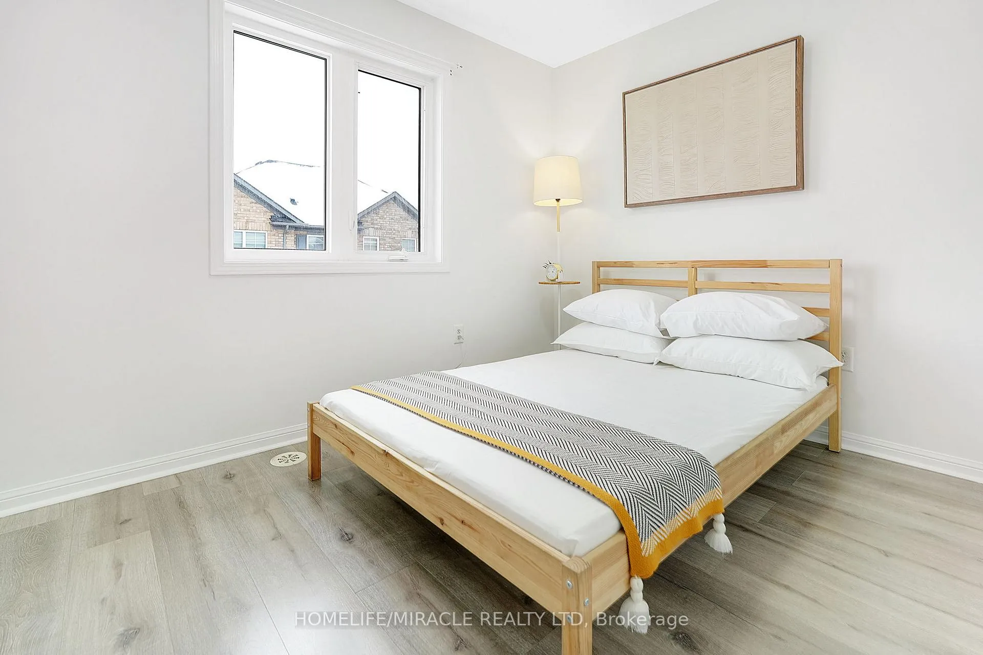 Photo 32 of 5 Bleasdale Avenue, Brampton, Fletcher's Meadow — HOMEH