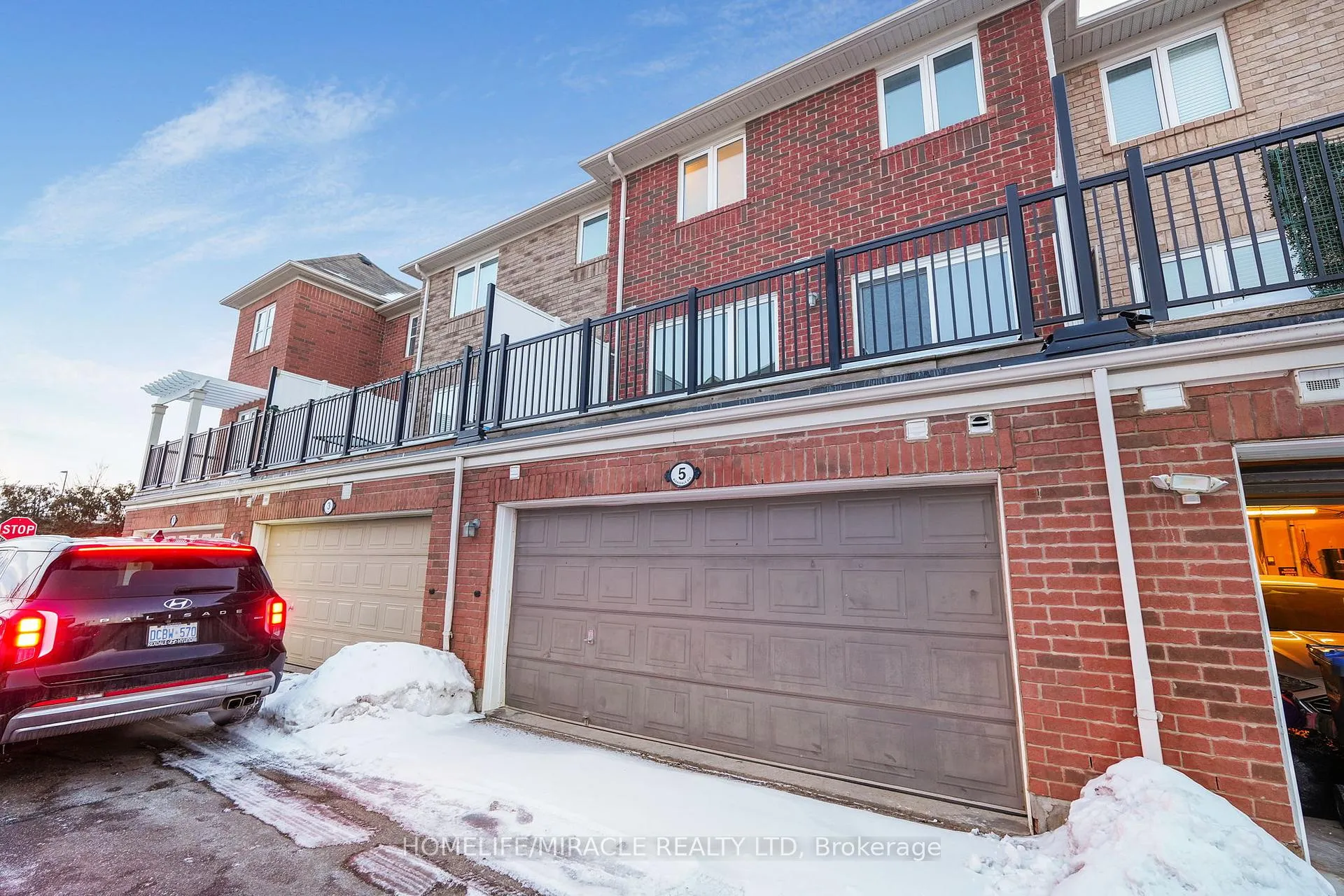 Photo 38 of 5 Bleasdale Avenue, Brampton, Fletcher's Meadow — HOMEH