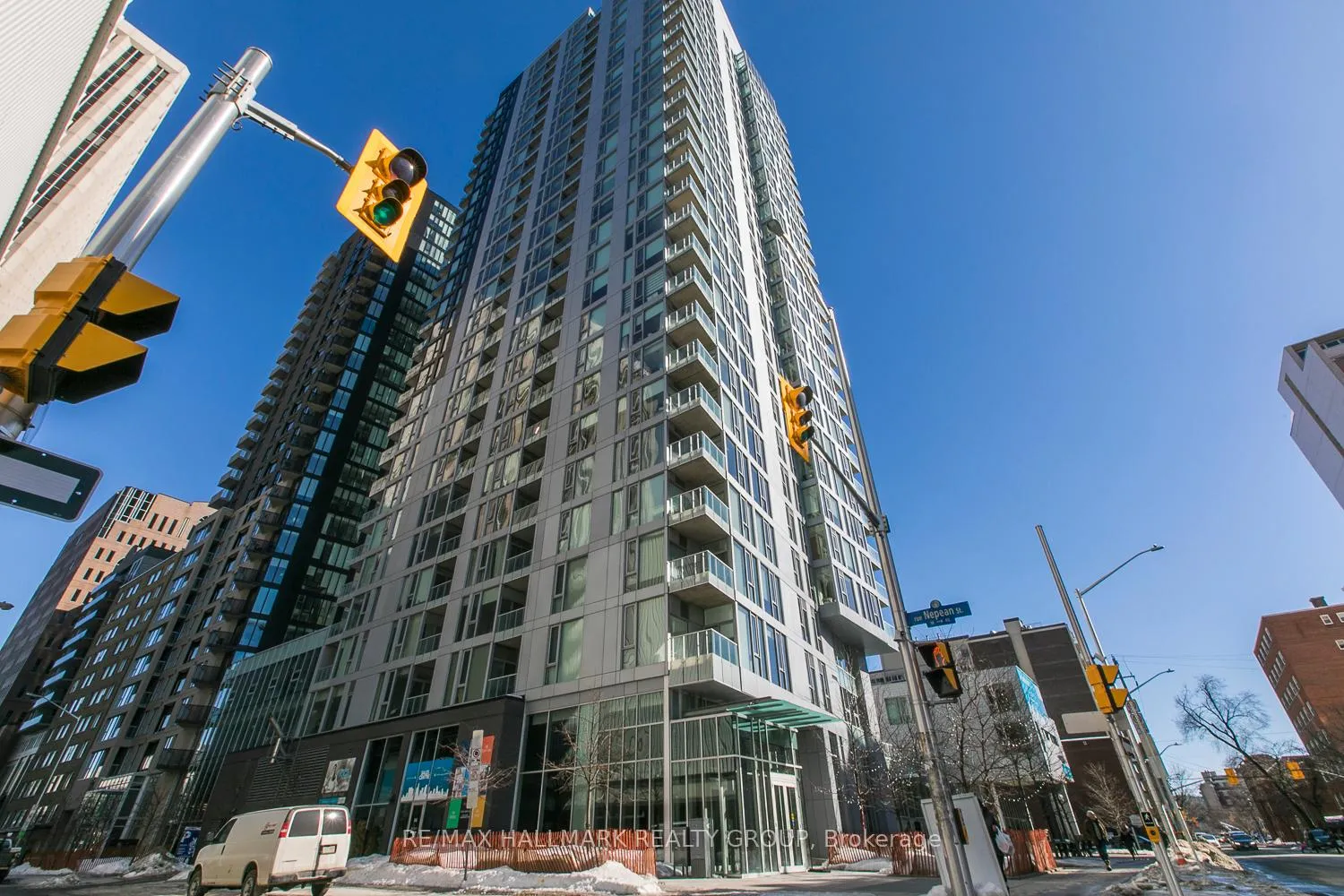 Front of Unit 1209, 179 Metcalfe Street