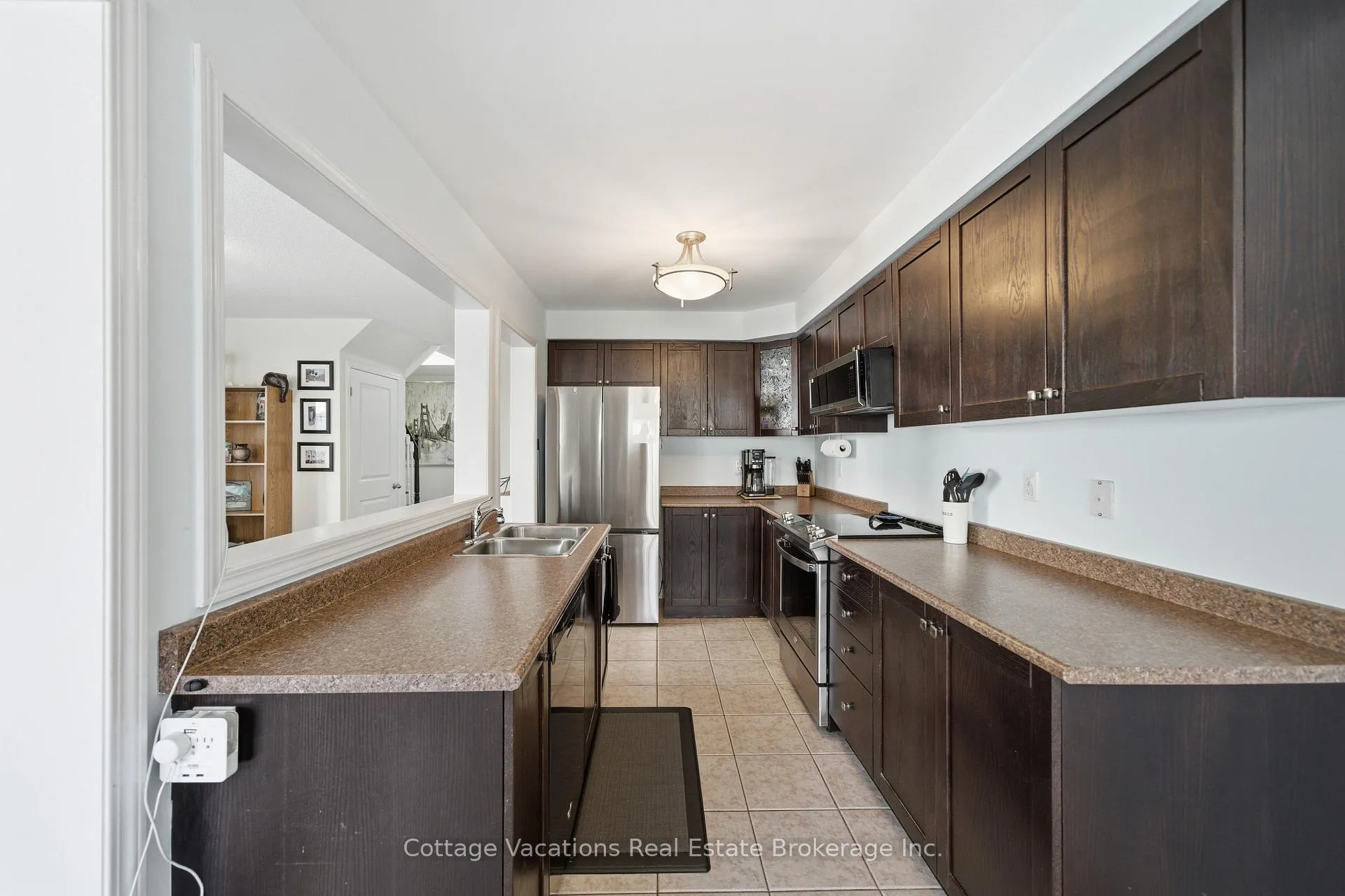Photo 9 of 62 Adanac Drive, Whitby, Blue Grass Meadows — HOMEH