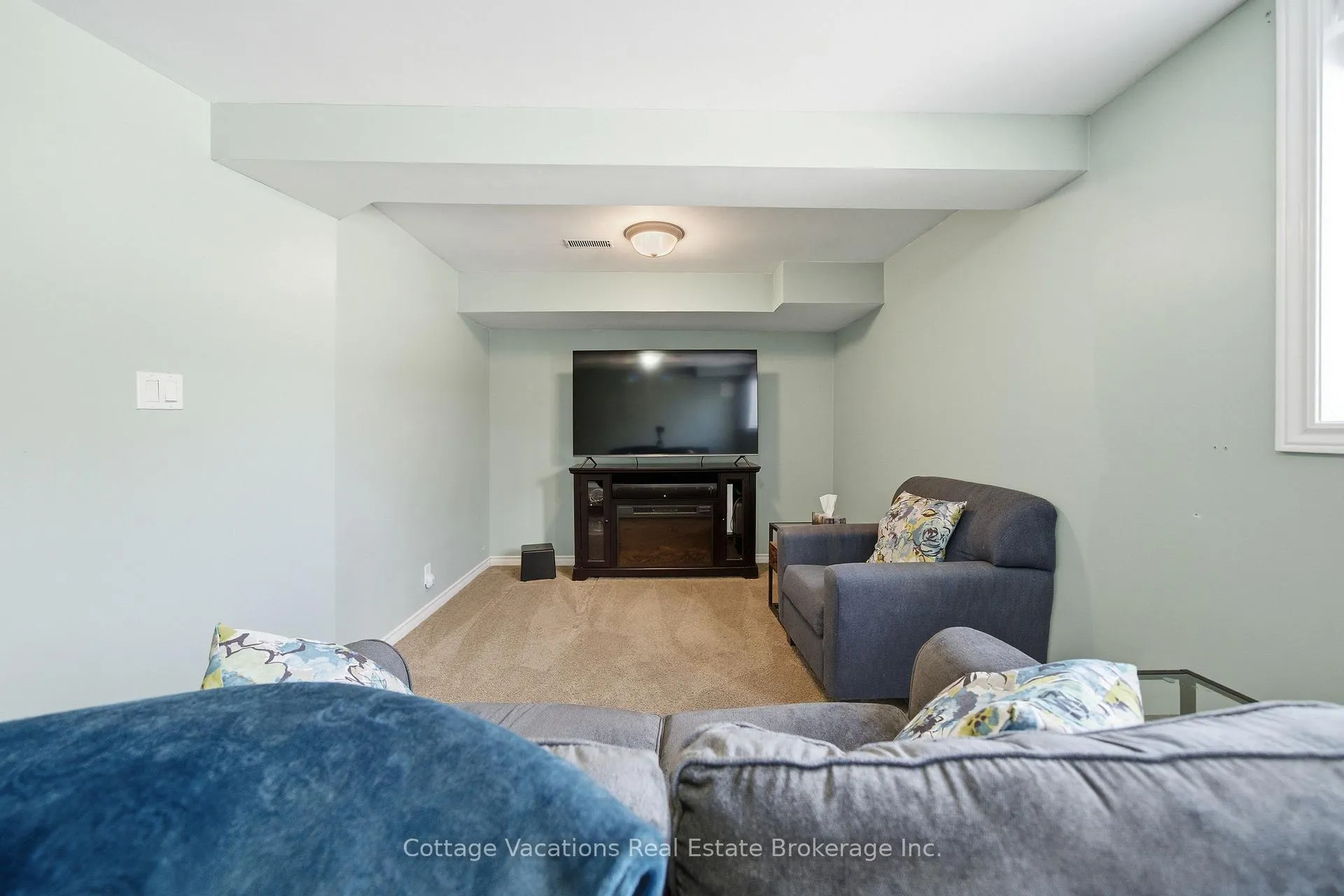 Photo 33 of 62 Adanac Drive, Whitby, Blue Grass Meadows — HOMEH